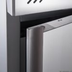XURC400SFV-ss-upright-fridge-door_4_1
